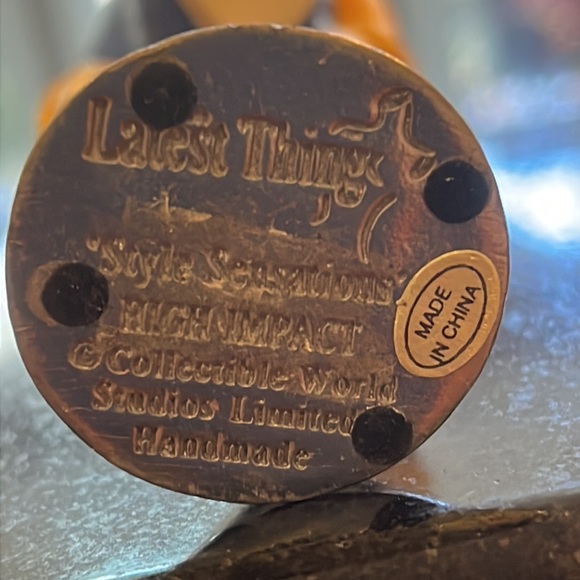 The Latest Thing "High Impact" Fashion MANNEQUIN SCULPTURE Figurine - Picture 8 of 8